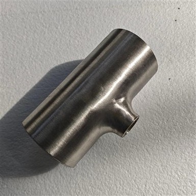 Titāna 2. pakāpes tee